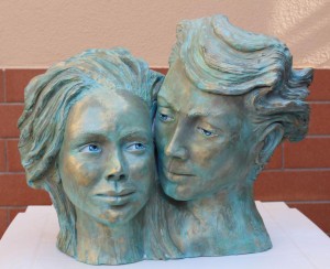 0018-elvira-sirio-Gli-Amanti-Scultura-Argilla-patinata-40x35x40cm